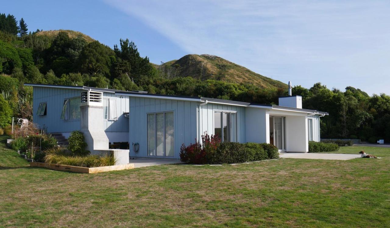 Aston Road Villa Bed & Breakfast Waikanae Exteriér fotografie